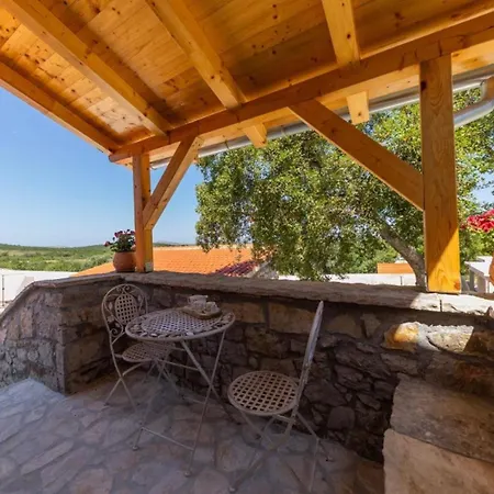 וילה Stone Marita With Pool Klarici