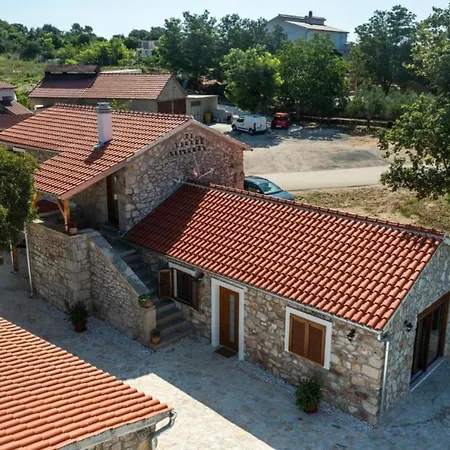 Stone Marita With Pool *