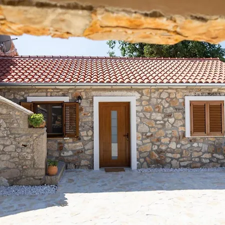Villa Stone Marita With Pool Klarici