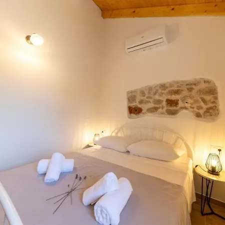 Villa Stone Marita With Pool