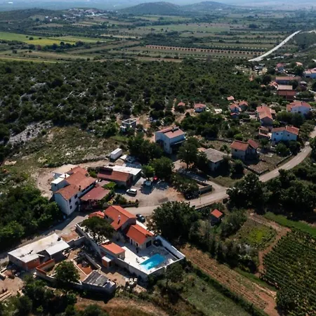 Stone Marita With Pool Βίλα Klarici