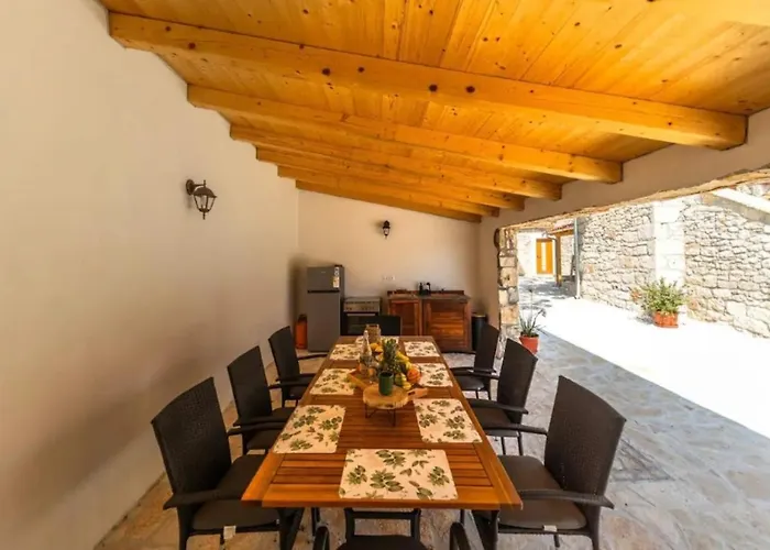 Stone Marita With Pool Villa