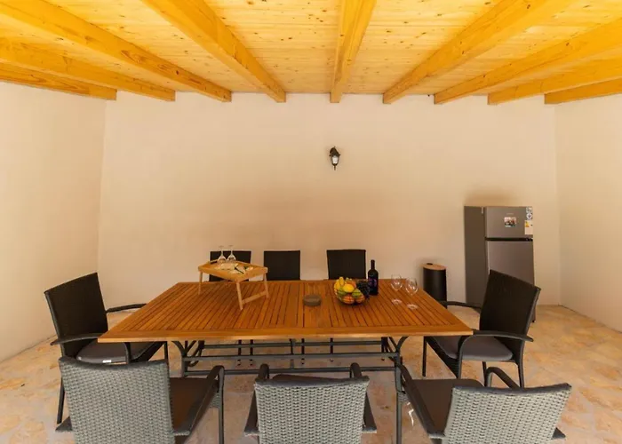 Villa Stone Marita With Pool