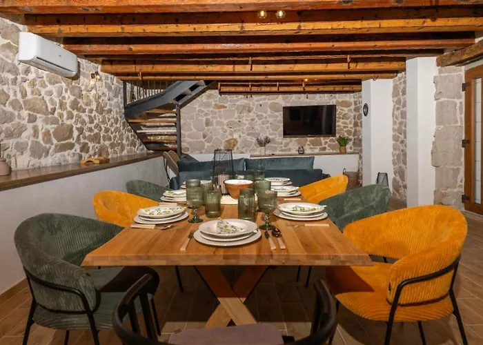 Stone Marita With Pool Villa Klarici