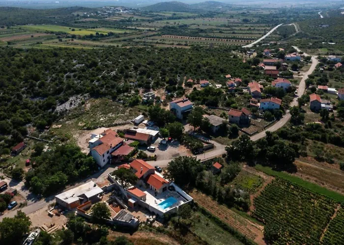 Stone Marita With Pool Villa Klarici